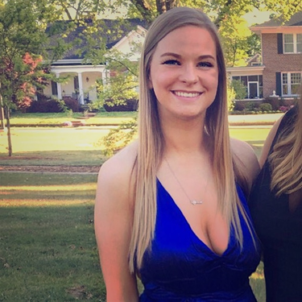 Meet your Posher, Hannah